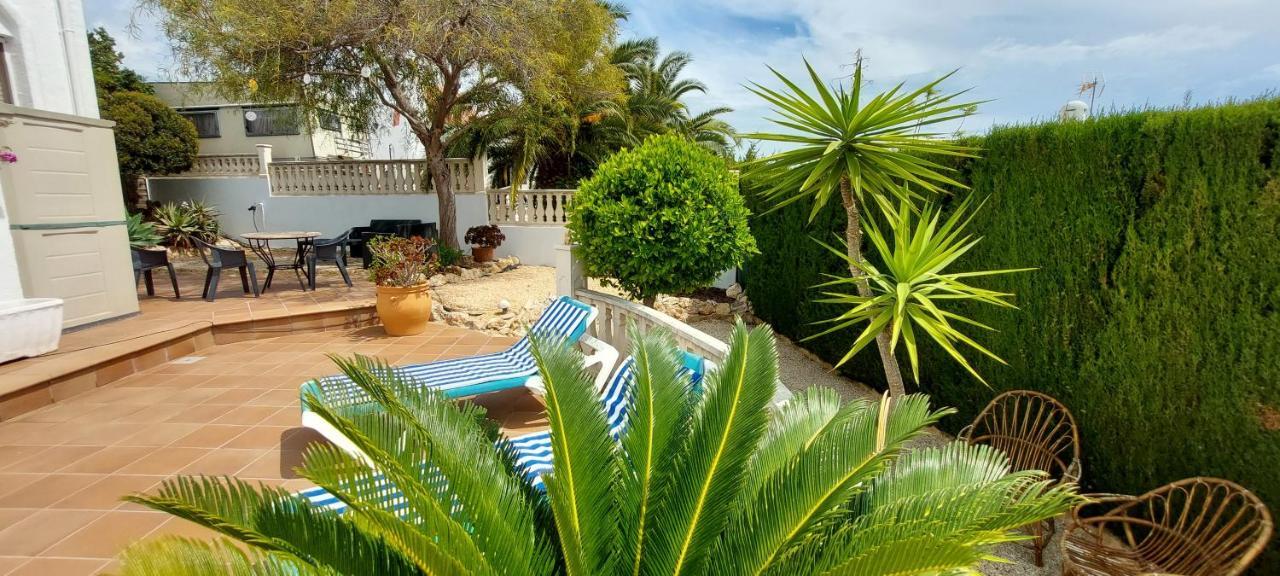 Villa Totalmente Independiente Con Piscina Comunitaria Calpe Exterior photo
