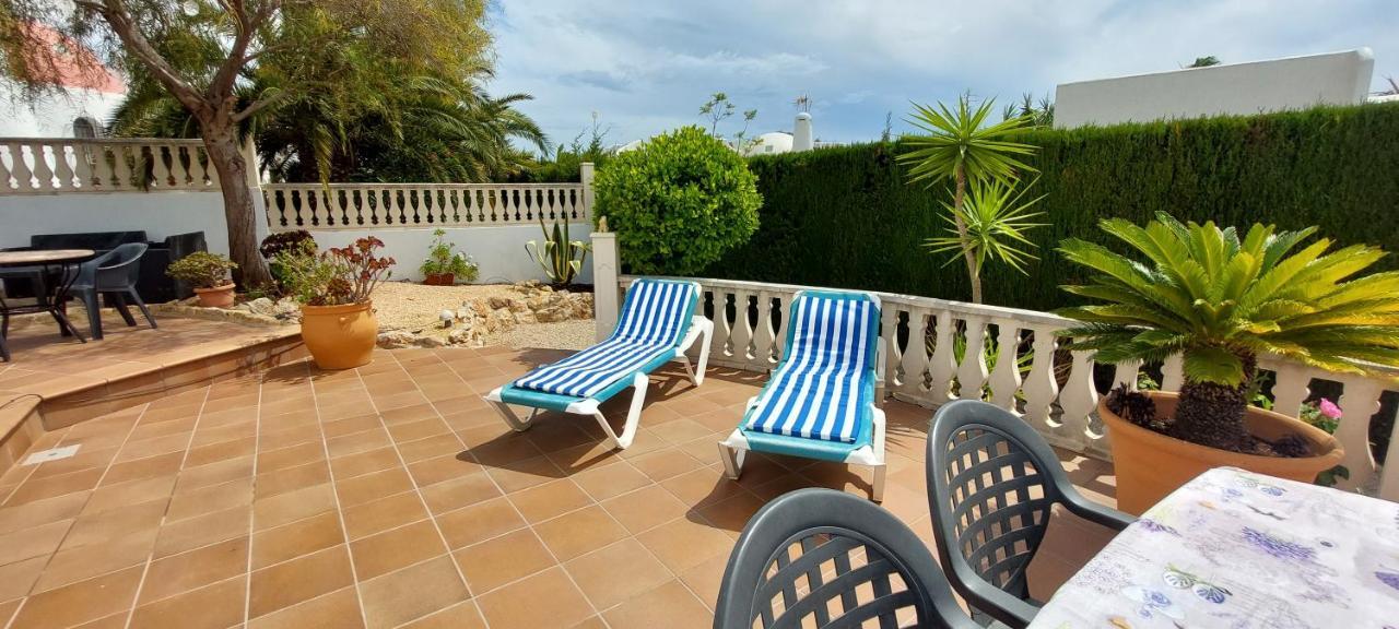Villa Totalmente Independiente Con Piscina Comunitaria Calpe Exterior photo
